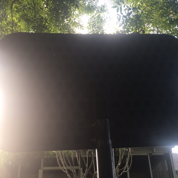 Adjustable height basketball goal - Picture 4 of 7